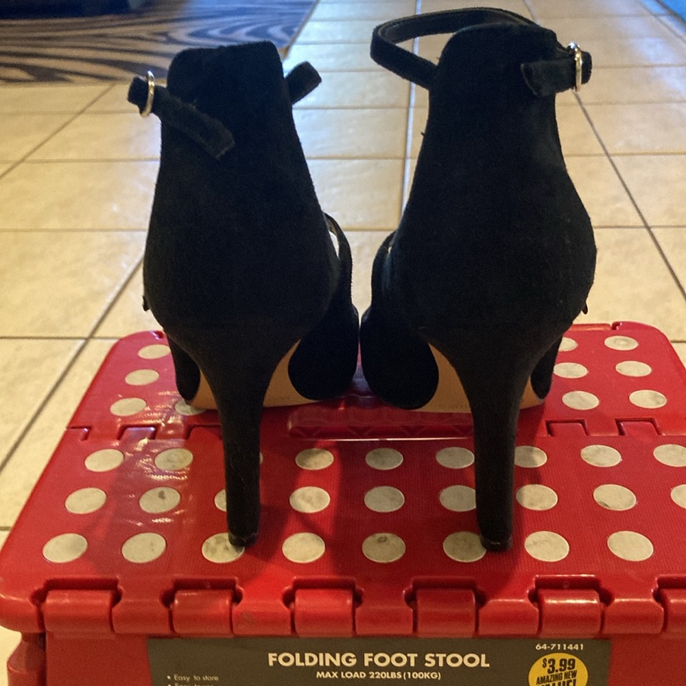 High heels - Picture 4 of 7